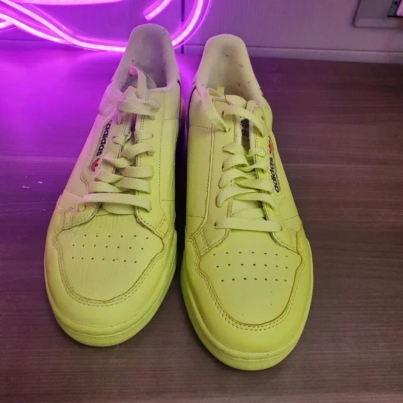 Size 9.5 - Mens adidas Continental 80 Semi-Frozen Yellow 2018 - Picture 3 of 5